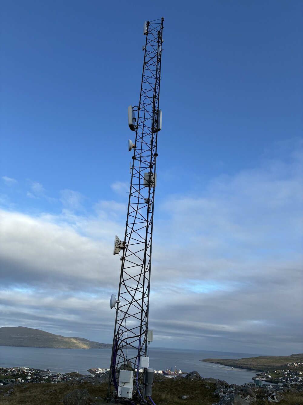 Mastur hjá Suðurnet við radioútbúnaði